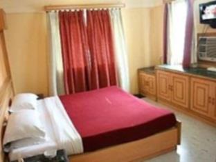 Kings Crown Vip Road Hotel Calcutta Buitenkant foto