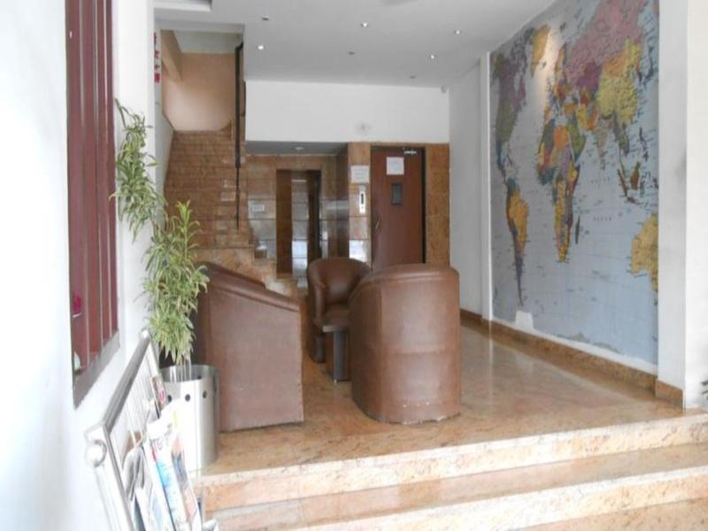 Kings Crown Vip Road Hotel Calcutta Buitenkant foto